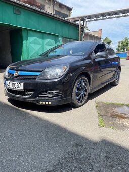 Opel Astra H GTC - 2