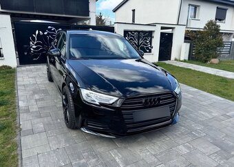 Audi A3 2.0 TFSI Sportback Stronic Design - 2