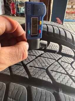 Pirelli sottzero 3 215/55r17 98h - 2