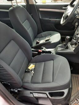 nd ze škoda octavia 2, 2.0.TDI 103kW, bílá, zelená,černá - 2