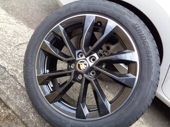 škoda karoq r18 nová alu kola 5x112 černá - 2
