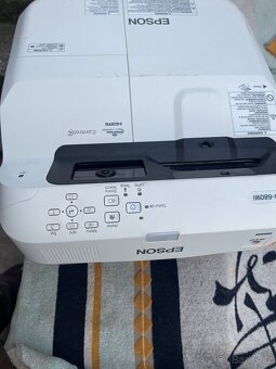 Projektor epson EB-680 WI - 2