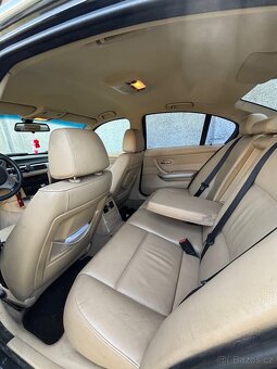 BMW E90 330XD - 2