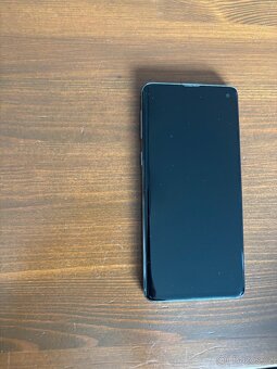 Prodávám telefon Samsung Galaxy S10 - 2
