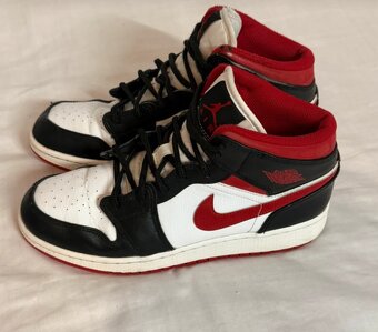 Nike air Jordan 1 mid - 2