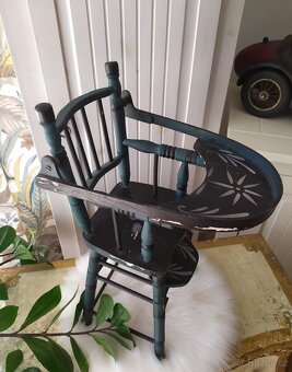 Dřevěná židlička pro penenky - 2