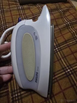 Žehlička cestovní napařovací Philips GC651 - 2