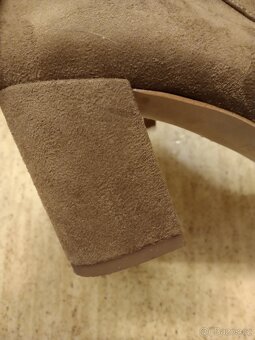 Zara Basic dámské kozačky velikost 37. - 2