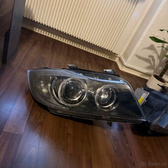 BMW E90 XENON - 2