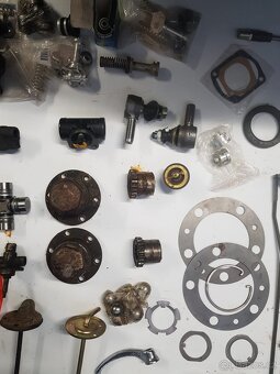 UAZ 469 - 3151 DÍLY - 2