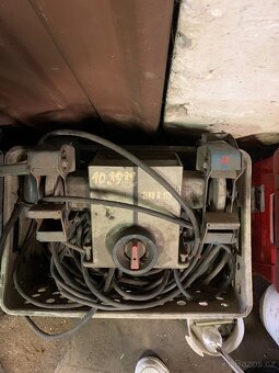 Dílenská bruska - 2