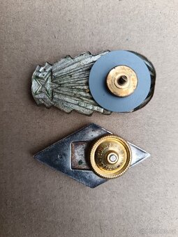 Prodám voj. Odznaky - 2