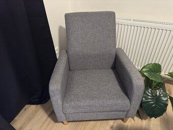 Šedé křeslo - 2