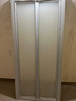 prodej vybavení koupelny+WC - 2