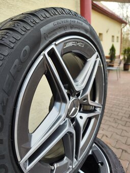 Originál ALU kola MERCEDES A35 AMG 18" s pneu PIRELLI - 2