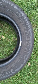 Pneu 215/65r 16C - 2