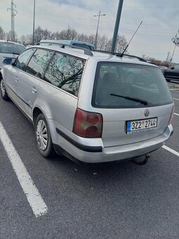 Volkswagen Passat - 2