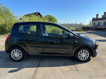 Renault Twingo 1,2i 55kw výbava Excllusive 94000km - 2