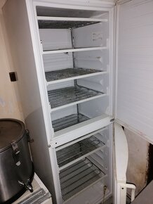 VYBAVENÍ Z GASTRO PROVOZOVNY A PENZIONU - 2
