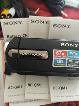 Sony handycam DSR-SX 21E - 2