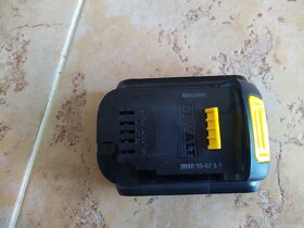 DeWALT DCB141 - 2