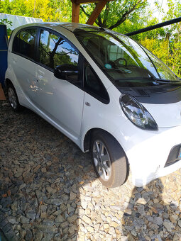 Citroen C-zero elektromobil - 2