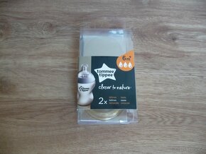 Nová savička Tommee tippee 6m+ ZDARMA další věci - 2