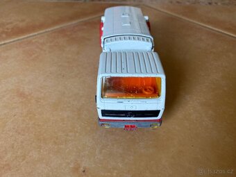 Model auta Mercedes Benz - 2