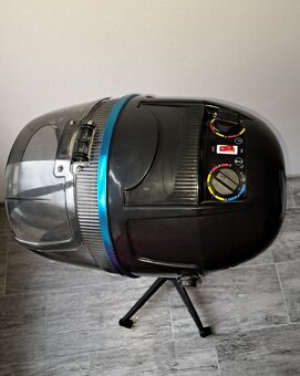 Kadeřnický vysoušeč vlasů na stativu - 2