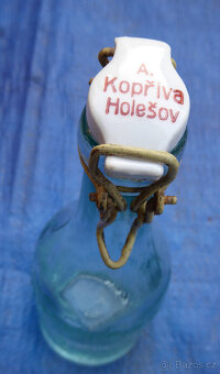 Starožitné lahve Strachota, Kopřiva Holešov a další - 2