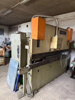 Ohraňovací lis Safan cncs-880-2550 - 2