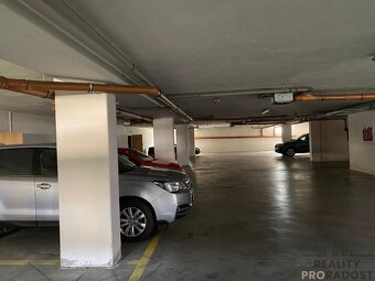 Garážové stání kryté Olomouc Topolová - 2