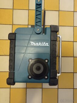 Rádio Makita. - 2