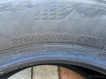 Letnípneu Bridgestone 215/60R16 - 2