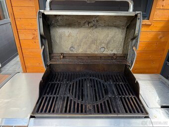 Gril Weber Genesis II - 2