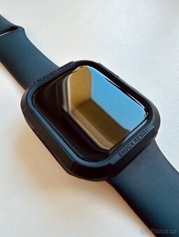 Apple Watch 8 45mm Cellular - temně inkoustová - 2