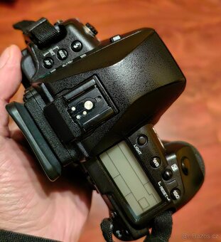 Olympus E-3 + 2x objektiv - 2