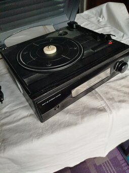 Gramofon Superior, plně funkční, nová jehla. - 2