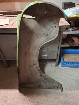 Levý přední blatník Škoda 1000MB, MBG, MBX - 2