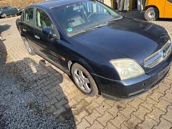 Opel Vectra 2.2 benzín - 2