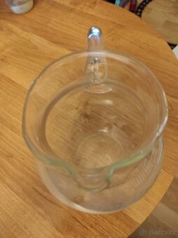 Skleněný džbán - 2