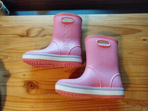 Holínky + nazouváky Crocs vel. 33-37 - 2