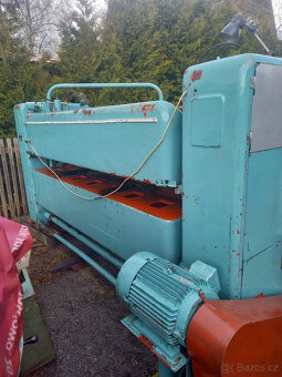 Ohýbačka plechů XOCA 2000/5 - 2