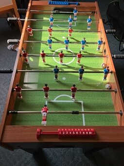 Prodám stolní fotbal - 2