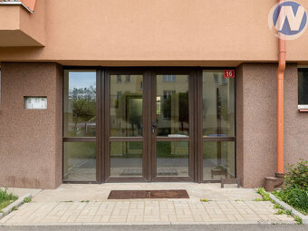 Pronájem bytu 2+1 51 m² + balkon, Volary - 2