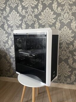 Výkonný PC na hry i práci - Ryzen 5 3600, RX 580, 32 GB RAM - 2