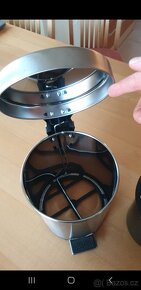 Odpadkový nerezový koš 2,7 l - 2