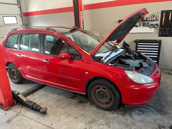 Peugeot 307 SW - díly z vozu - 2