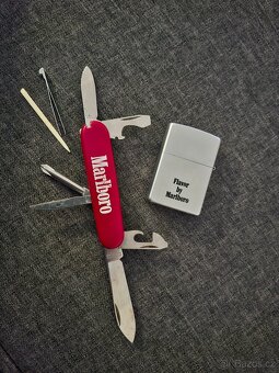 Marlboro zippo a victorinox - 2