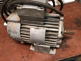 Elektromotor 0,37 kW - 2